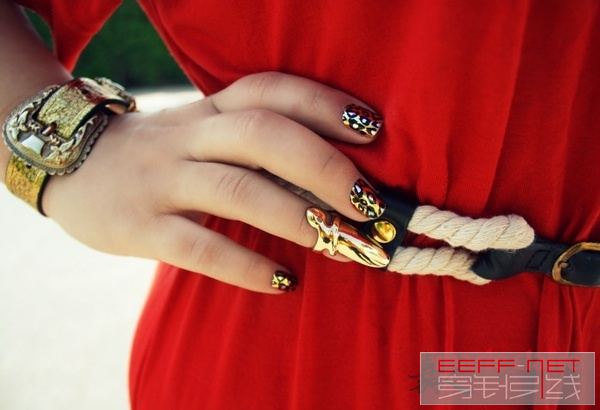 Minx-20and-20nail-20ring-20700_mc_gallery_a_600_600_marie_right_watermark.jpg