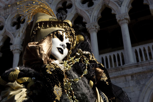 Venice-carnival-A-person--009.jpg